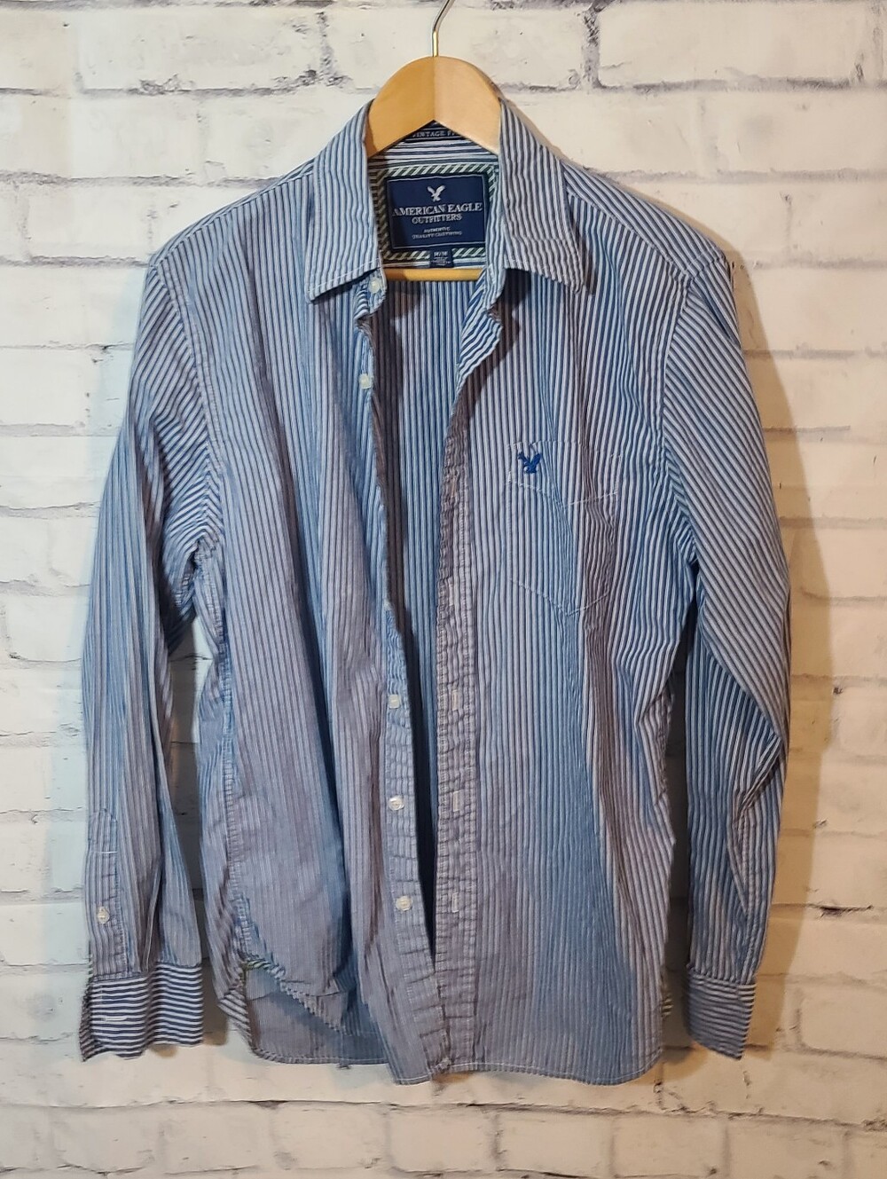 American Eagle Outfitters Vintage Fit Blue/White Striped Med Button-Up